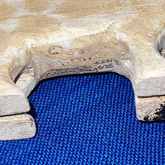 Vintage 2003 Wood Hand Carved Lion & Lamb Folk art Hanging Or Display 3” - Picture 5 of 5